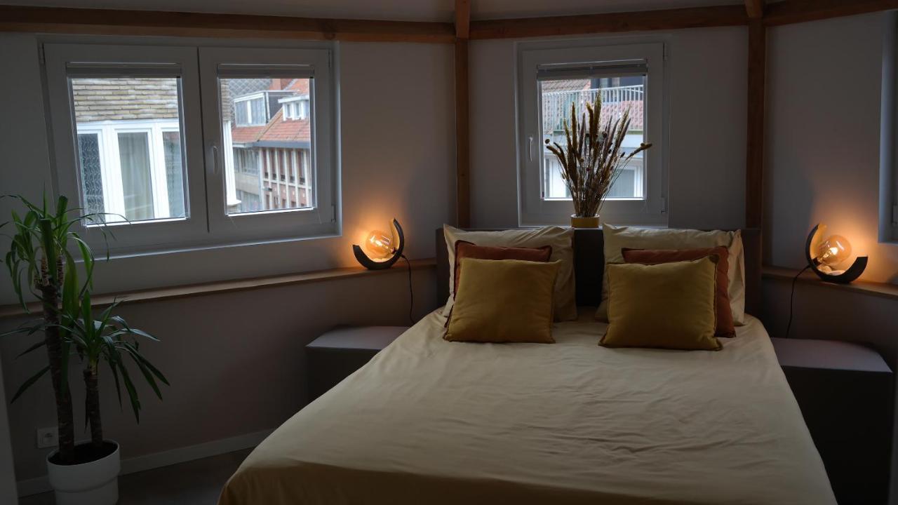 The Rooftop - A Trendy New Apartment With Airconditioning, Large Terrace & Free Parking Ostend Exterior photo