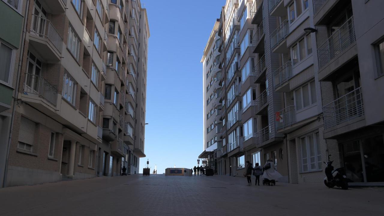 The Rooftop - A Trendy New Apartment With Airconditioning, Large Terrace & Free Parking Ostend Exterior photo